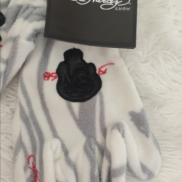 ED HARDY LIVE TO RIDE FLEECE GLOVES New Large - Picture 2 of 7